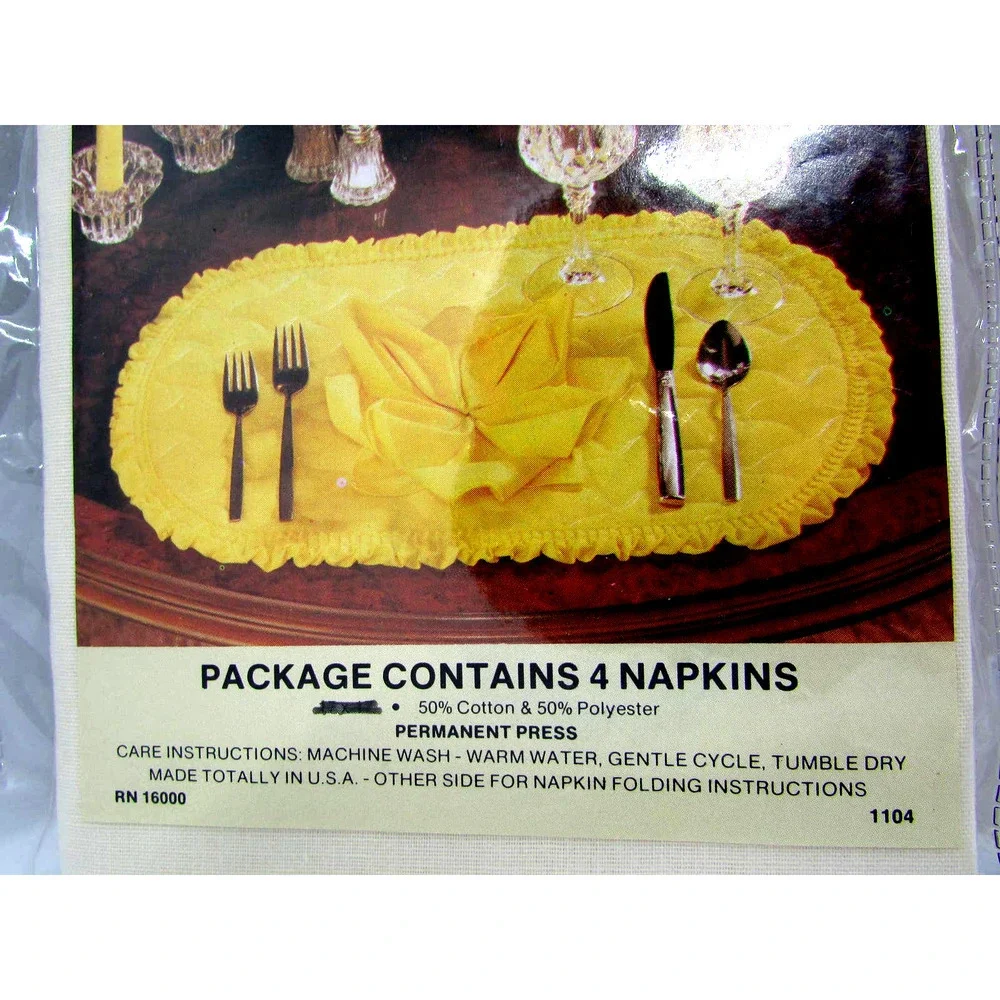Vintage Reed Handcrafts 4 Napkins Cotton Poly